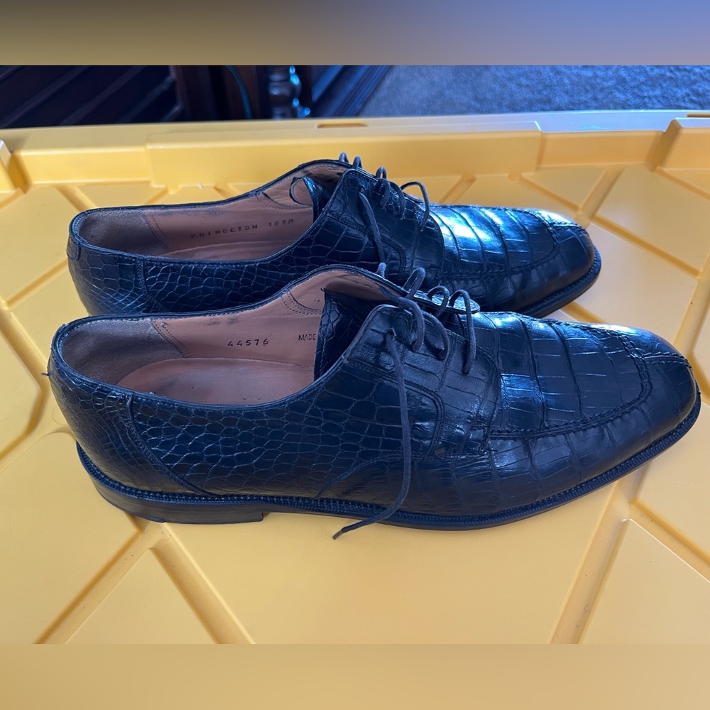 Mezlan Black Genuine Alligator Oxfords - Picture 2 of 12